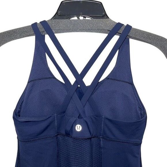 Lululemon Energy Tank Top Paisley‎ Inkwell 2/4 with removable pads. - Picture 6 of 8